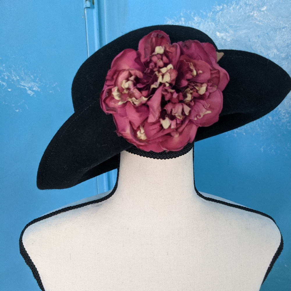 Vintage  hat